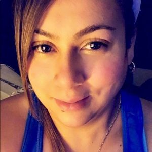 Meet your Posher, Eneida